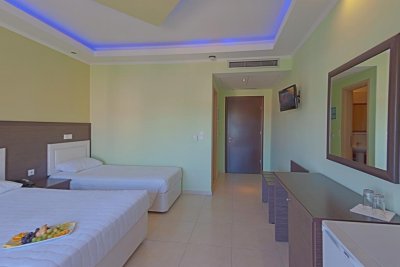 Grand Platon Hotel - Снимка 7