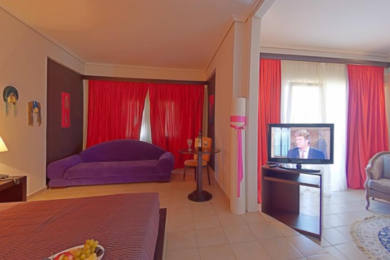 Grand Platon Hotel - Снимка 9