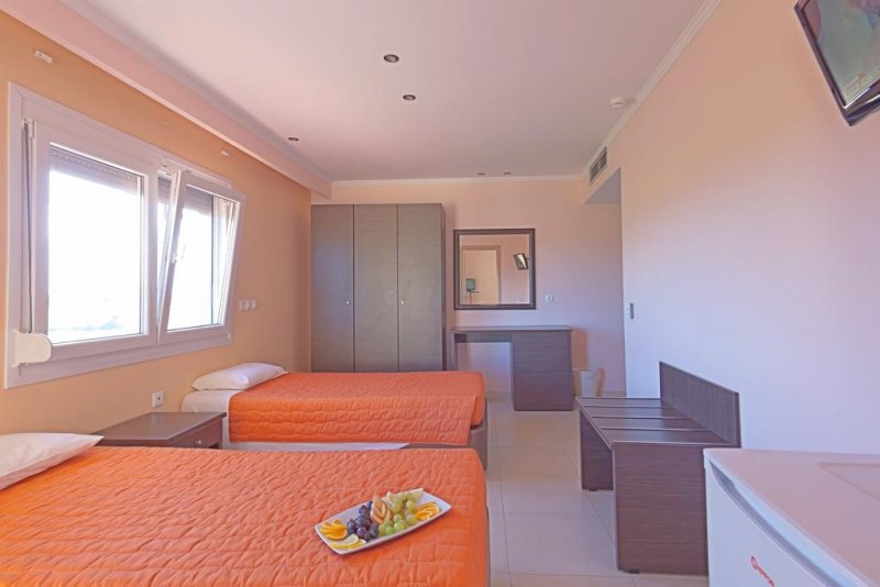 Grand Platon Hotel - Снимка 8