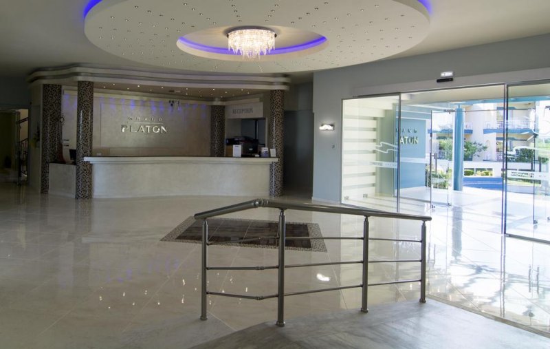 Grand Platon Hotel - Снимка 10