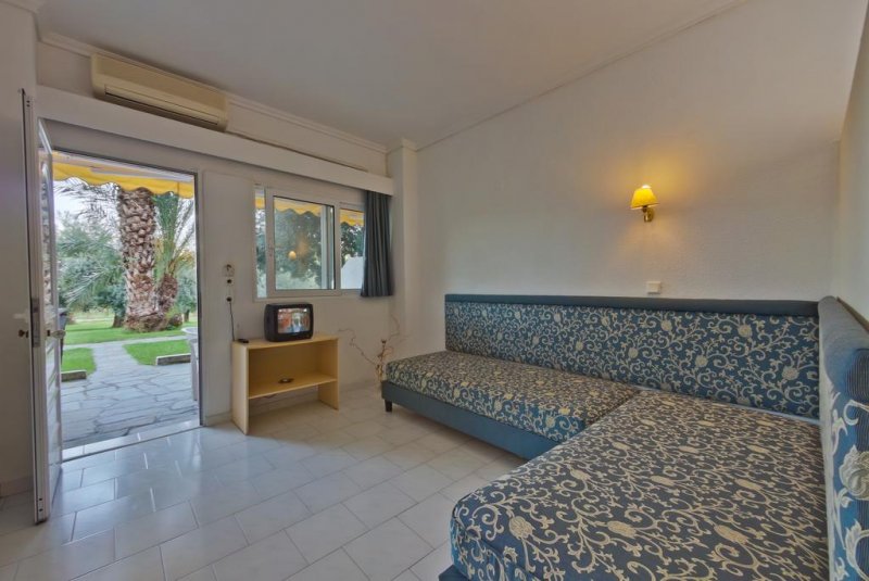 Mendi Hotel - Снимка 1