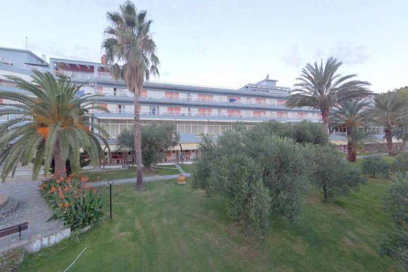Mendi Hotel - Снимка 7