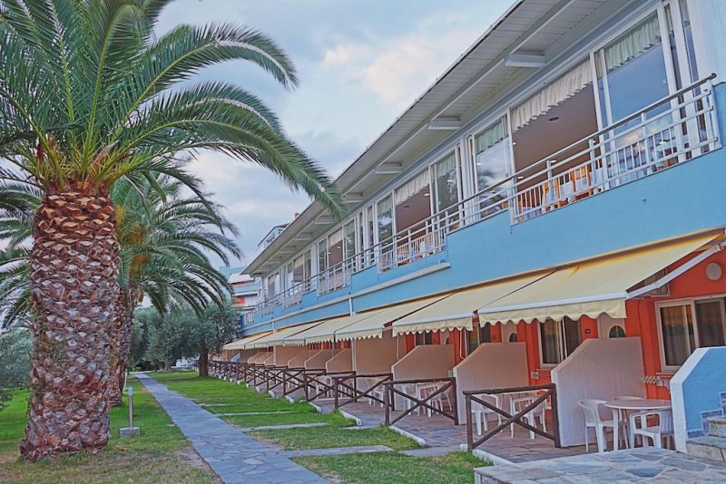 Mendi Hotel - Снимка 2