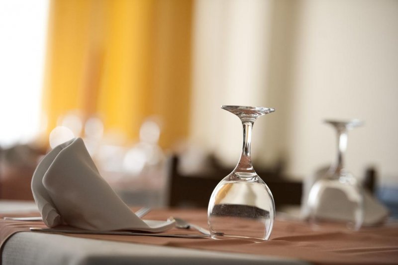 Oceanis Hotel - Снимка 2