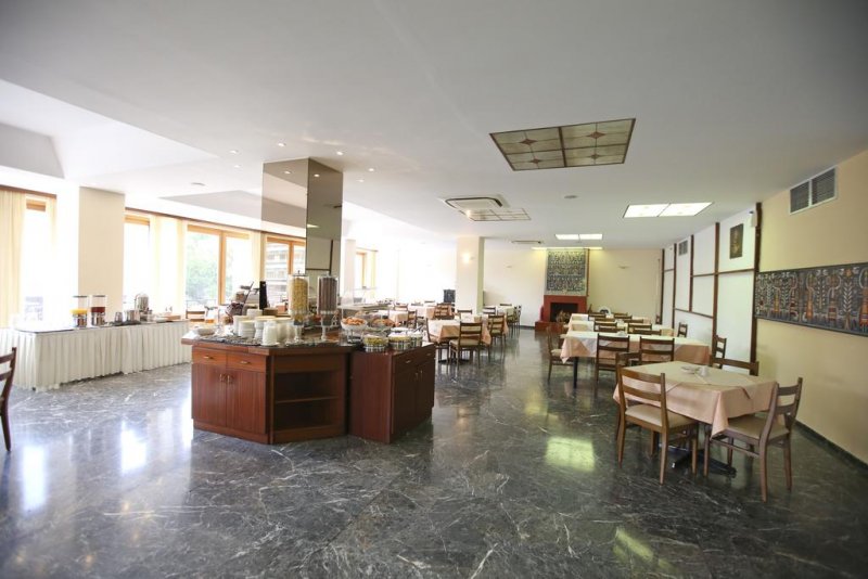 Oceanis Hotel - Снимка 4