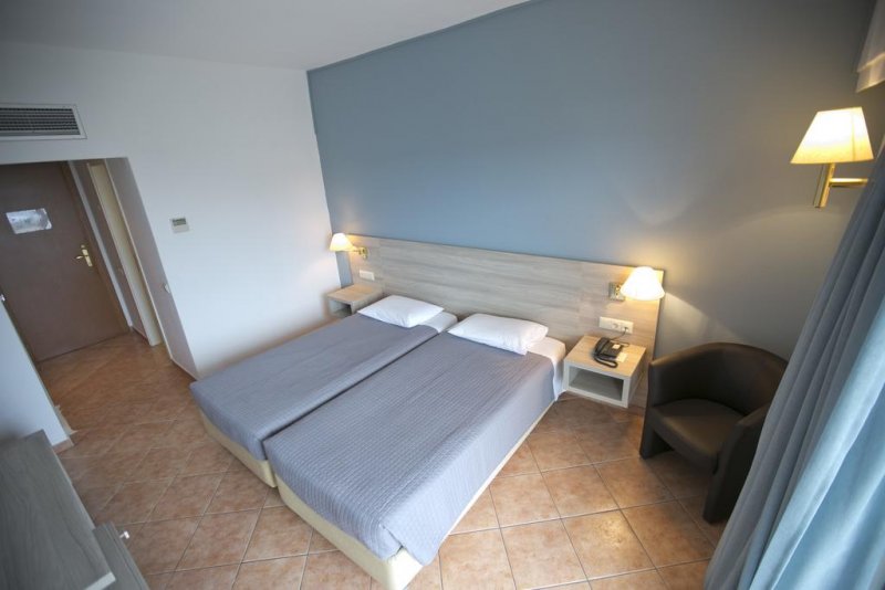 Oceanis Hotel - Снимка 9