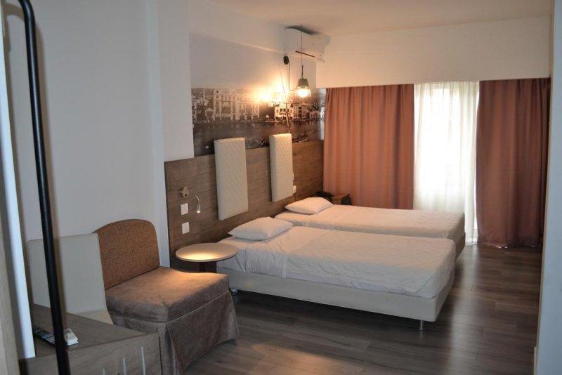 Metropolitan Hotel Thessaloniki - Снимка 2