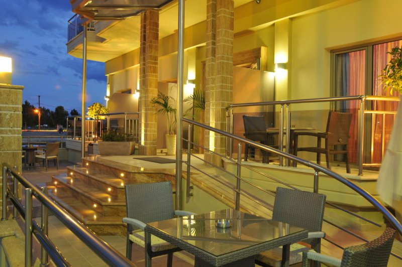 Hotel Epavlis Eleftheriadi - Снимка 2