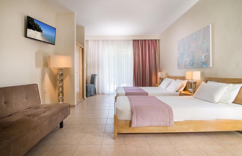 Alkion Hotel - Снимка 2