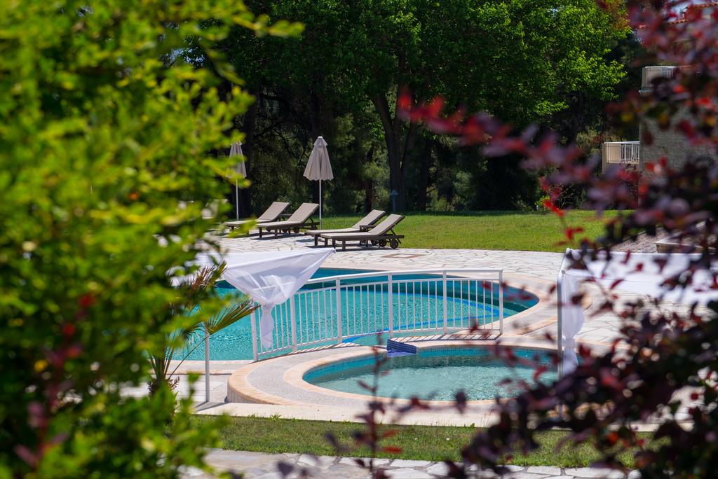Лято 2020 в Криопиги, Халкидики, Гърция! Нощувка за двама или трима, закуска по избор + басейн в хотел Alkion - Снимка 5