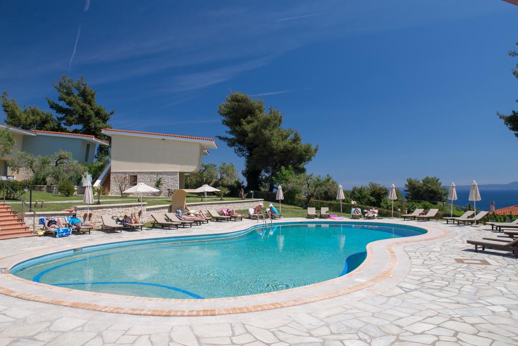 Лято 2020 в Криопиги, Халкидики, Гърция! Нощувка за двама или трима, закуска по избор + басейн в хотел Alkion - Снимка 29