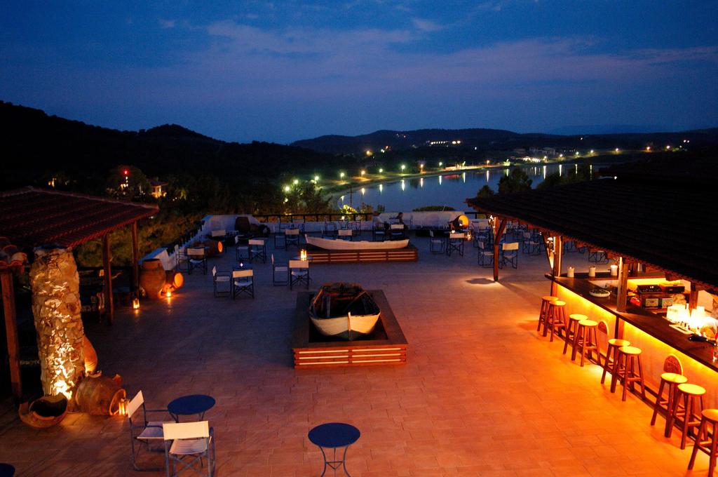 Ранни записвания: 5 нощувки със закуски и вечери в хотел Agionissi Resort 4*, о.Амуляни, Халкидики, Гърция през Юли и Август! - Снимка 8