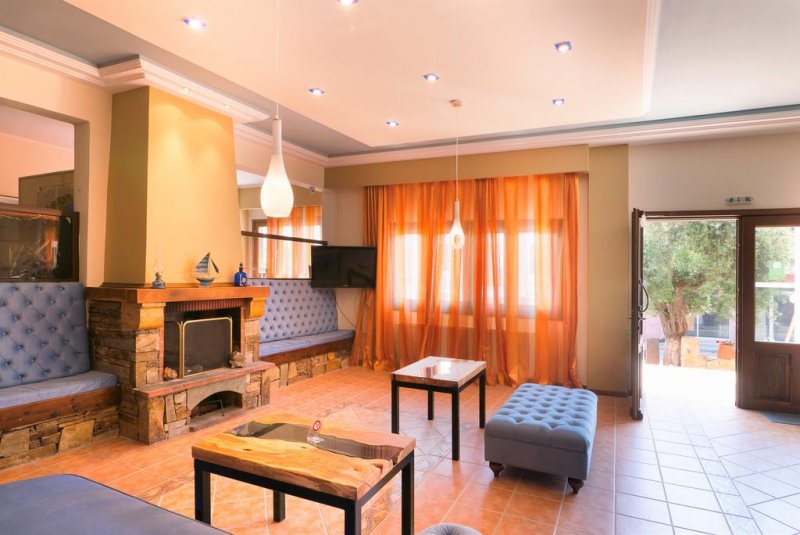 Pegasus Hotel - Снимка 2