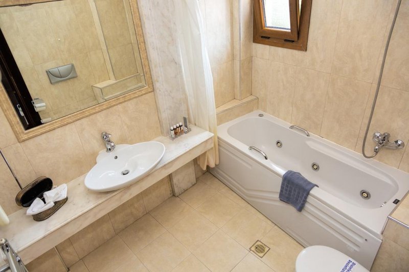 Mediterranean Olympus Hotel - Снимка 8