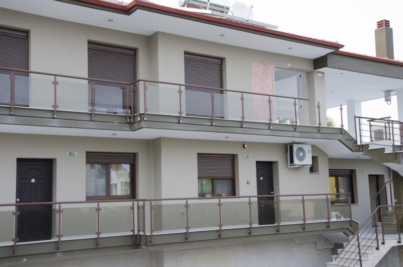 4-You Hotel Apartments - Снимка 8