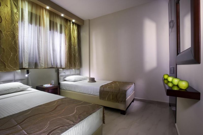 4-You Hotel Apartments - Снимка 4