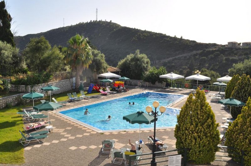 Santa Marina Hotel - Снимка 3