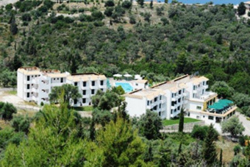 Santa Marina Hotel - Снимка 2