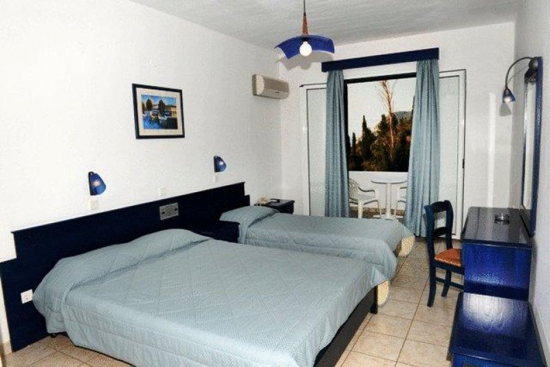 Santa Marina Hotel - Снимка 3