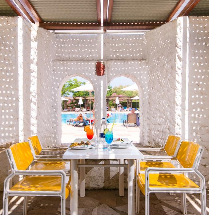 Athos Palace - Снимка 5