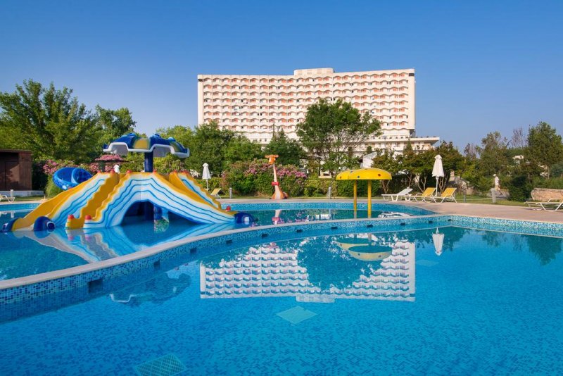 Athos Palace - Снимка 8