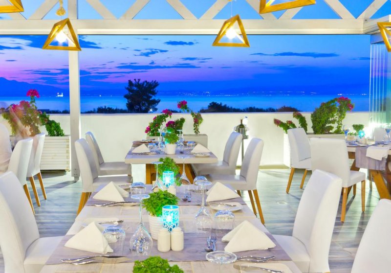 ALEA Hotel & Suites - Снимка 11