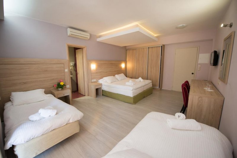 Hotel Lefkas - Снимка 3