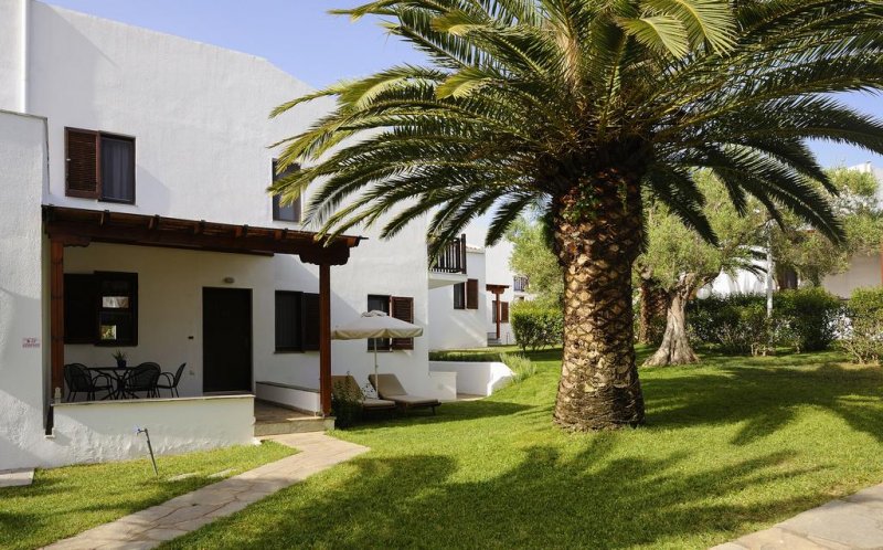 Trikorfo Beach - Снимка 8