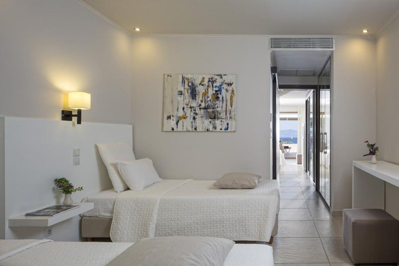 Kassandra Bay Resort - Снимка 11