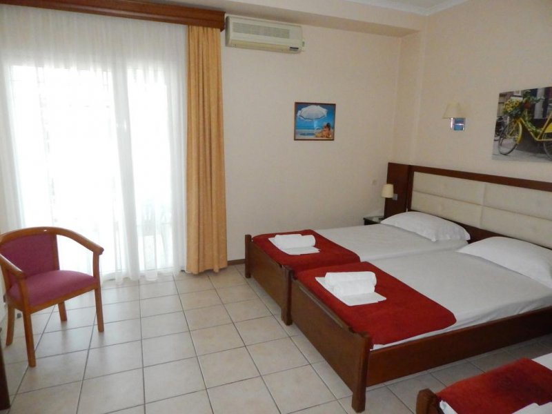 Gold Stern Hotel - Снимка 10