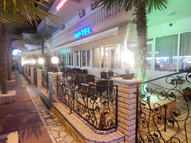 Gold Stern Hotel - Снимка 7