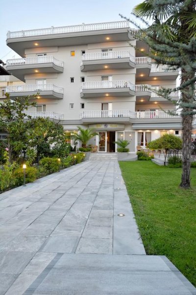 Hotel Ioni - Снимка 2