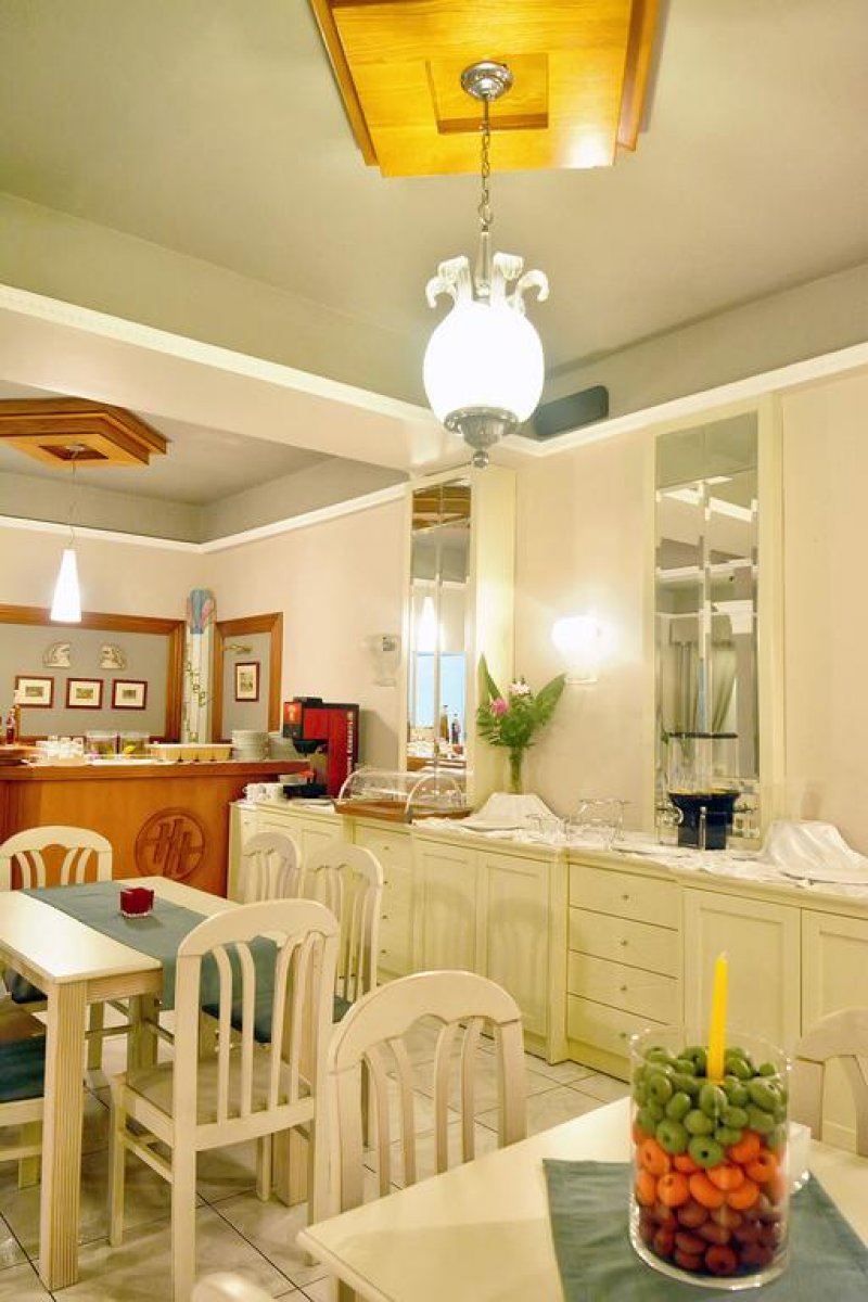 Hotel Ioni - Снимка 11