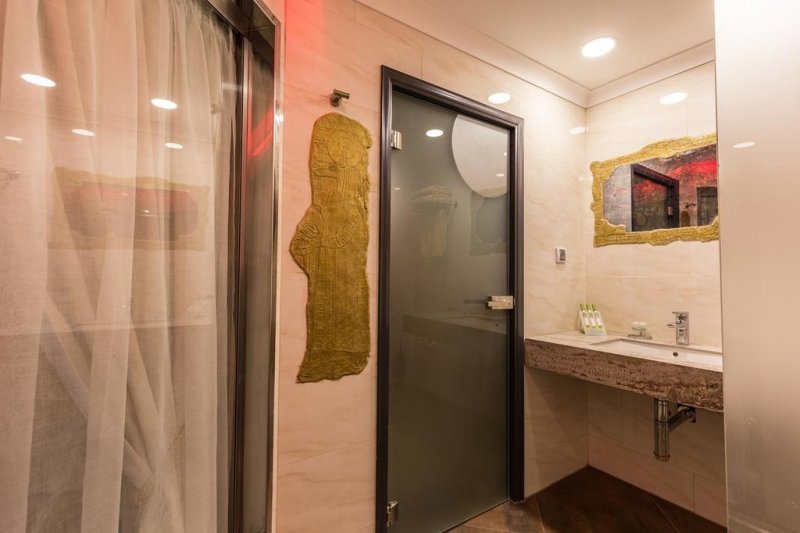 Хотел Дипломат Плаза - Снимка 9