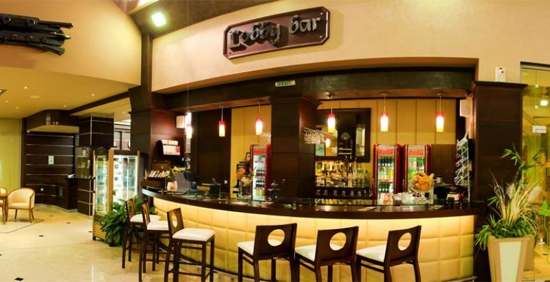 Хотел Дипломат Плаза - Снимка 4