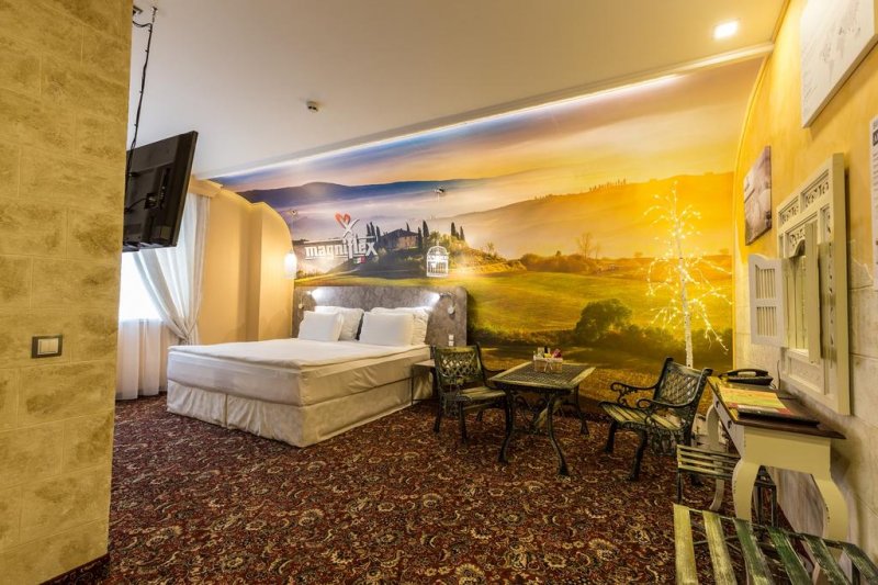 Хотел Дипломат Плаза - Снимка 1