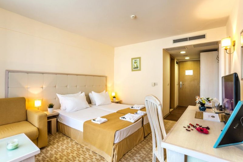 Хотел Корал - Снимка 10