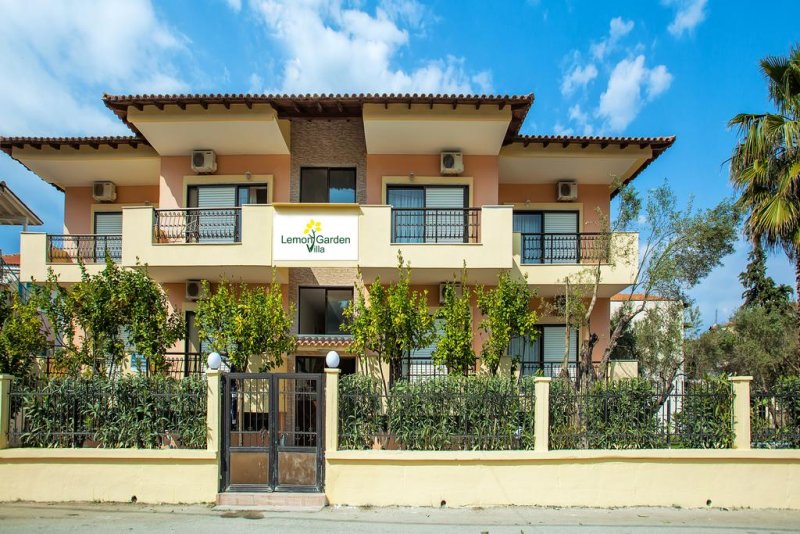 Lemon Garden Villa - Снимка 9