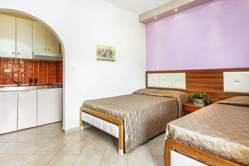 Lemon Garden Villa - Снимка 2