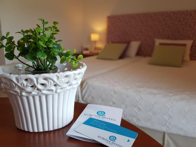 Korina Hotel - Снимка 2