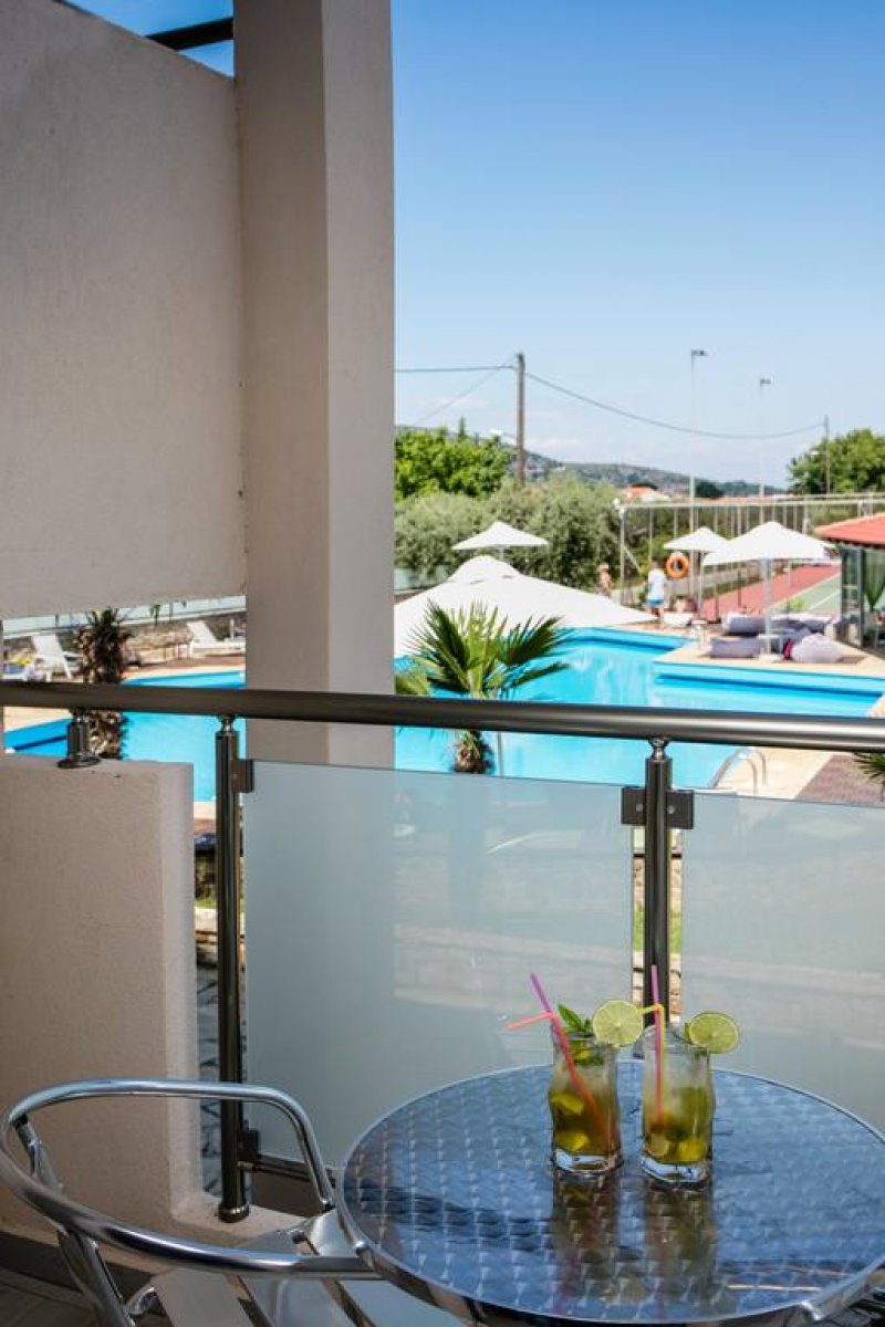 Korina Hotel - Снимка 5