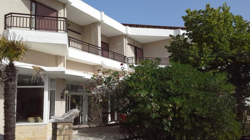 Pashos Hotel - Снимка 7