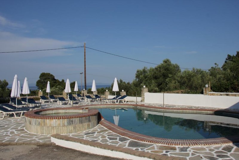 Pashos Hotel - Снимка 5