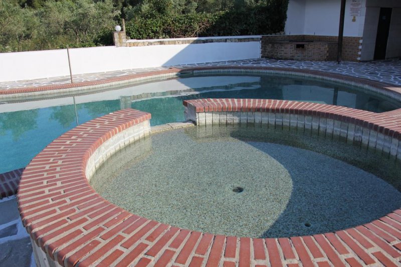 Pashos Hotel - Снимка 5