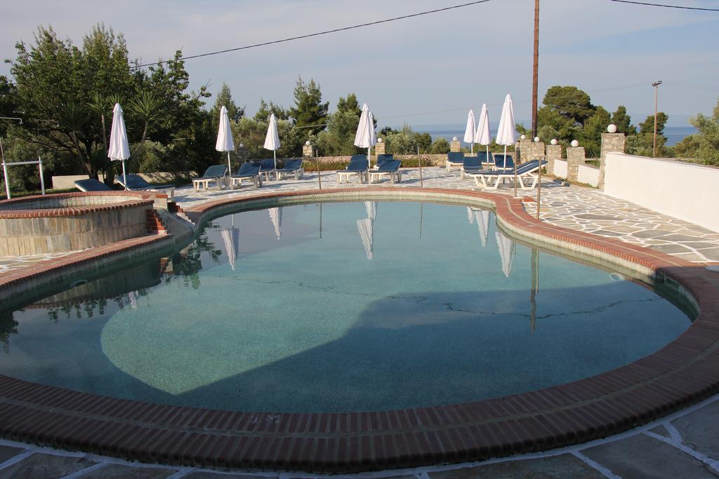 Септември в Халкидики, Гърция! Нощувка със закуска и вечеря + басейн в хотел Pashos***, Криопиги - Снимка 21