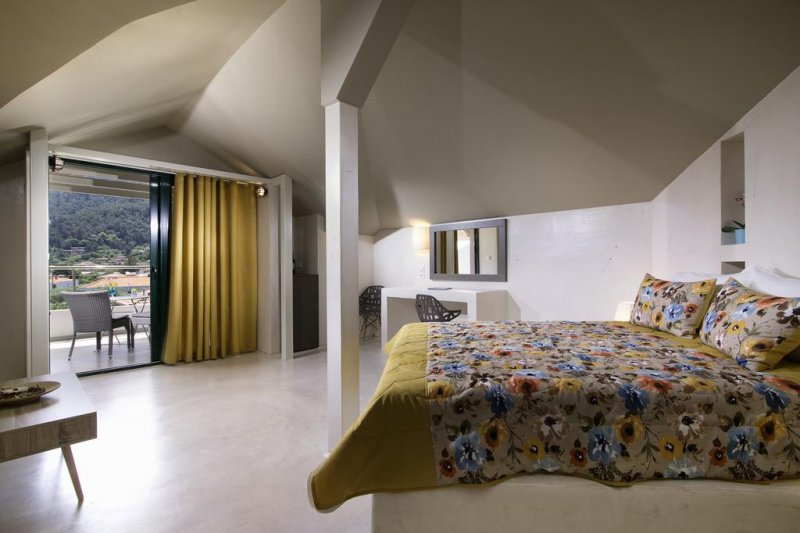 Ocean Beach Hotel - Снимка 3