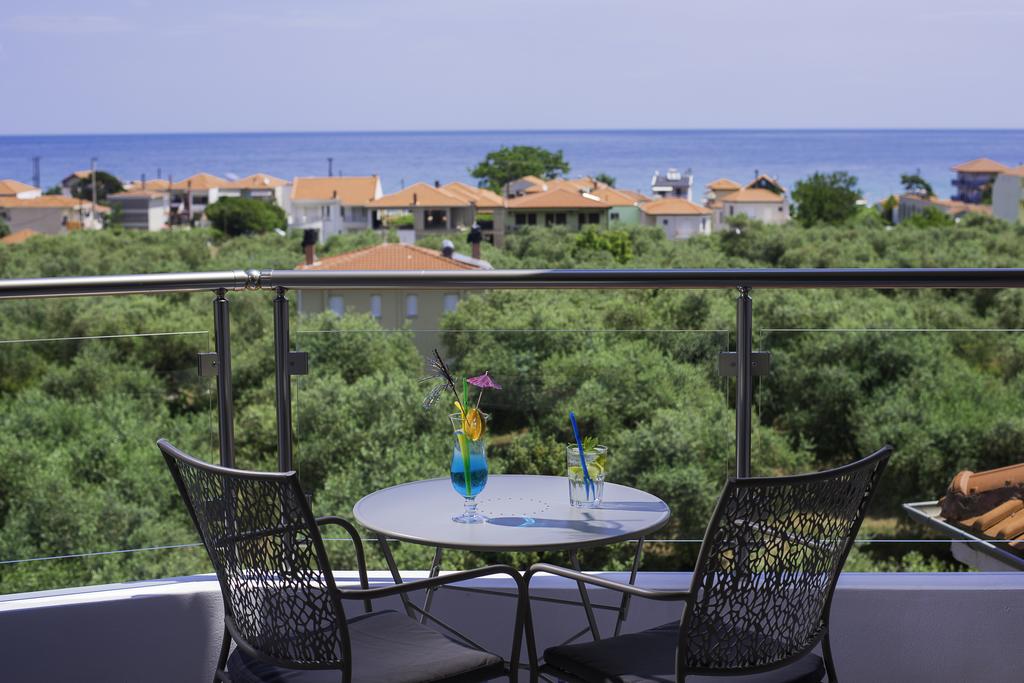Майски празници: 3 нощувки със закуски и вечери в хотел Ocean Beach 4*, о.Тасос, Гърция! - Снимка 10