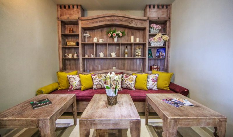 Хотел Валентина Касъл - Снимка 3