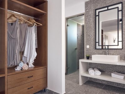 Letsos Hotel - Снимка 1