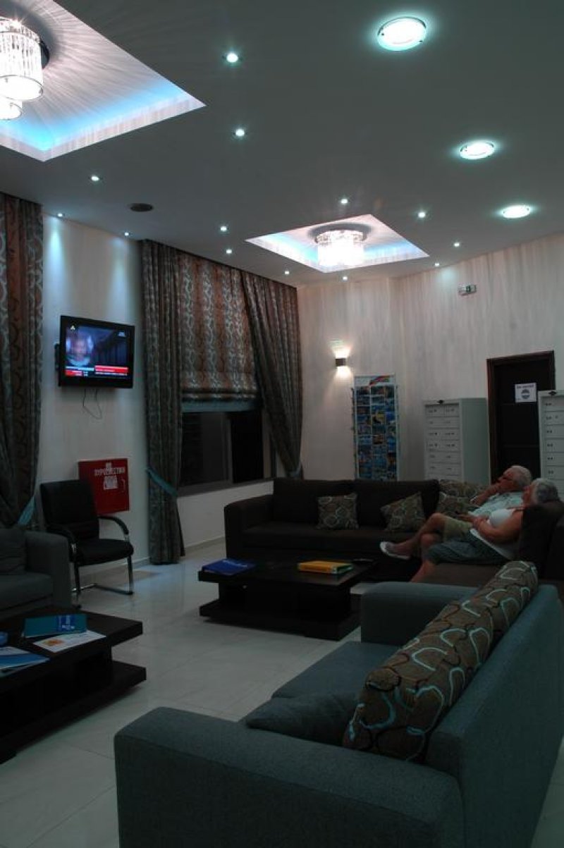 Letsos Hotel - Снимка 9